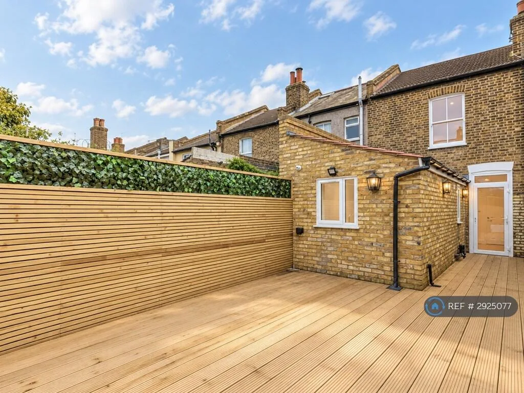 2 bedroom terraced house for rent