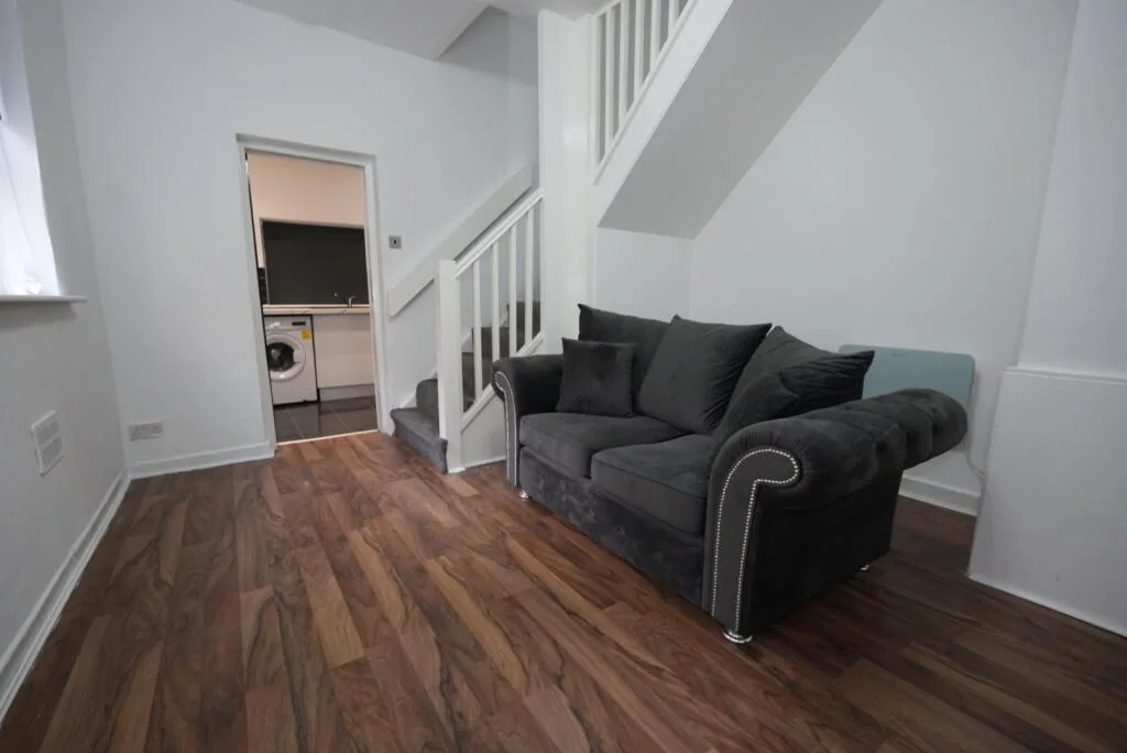 2 bedroom duplex for rent