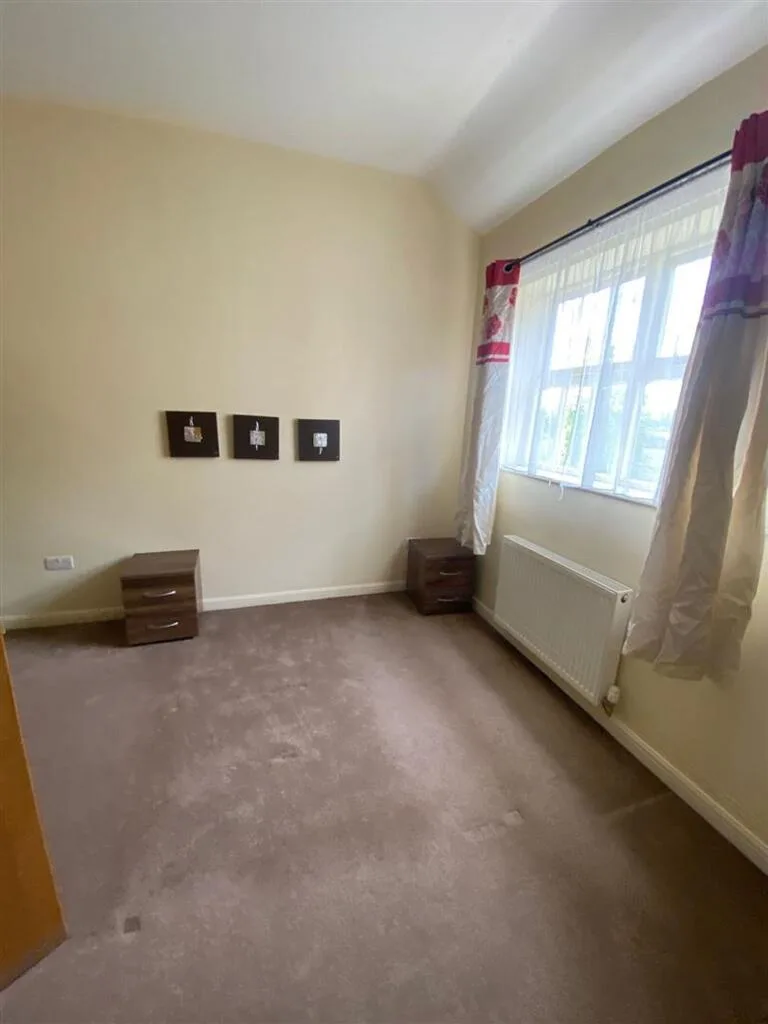 2 bedroom cottage for rent