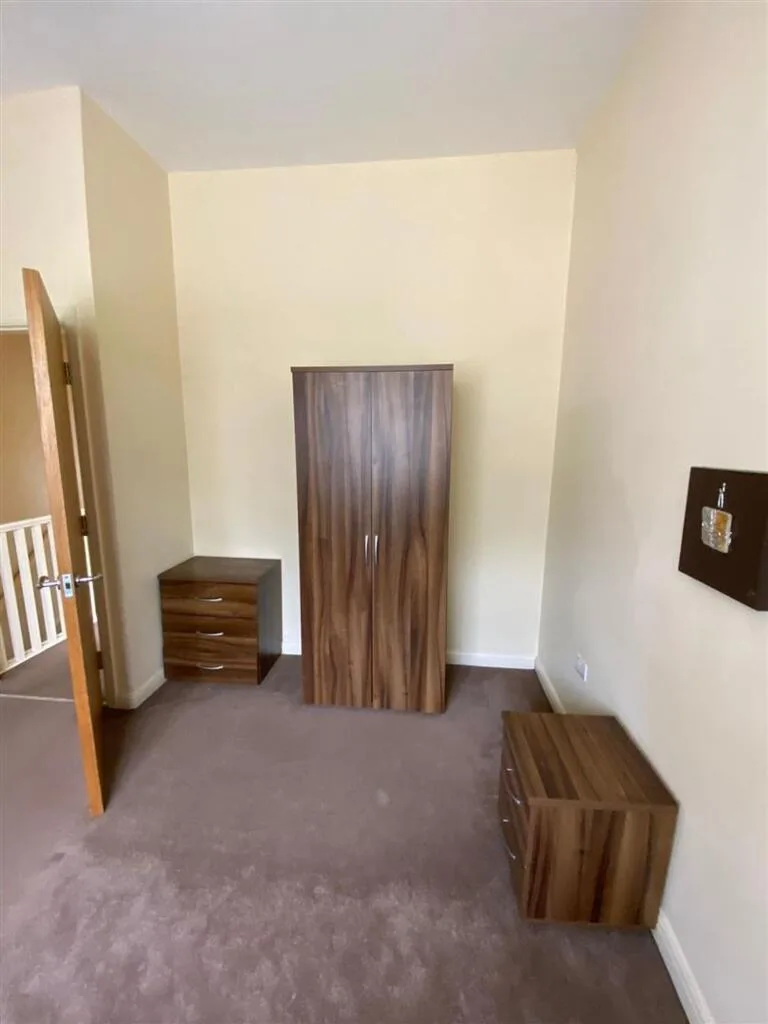 2 bedroom cottage for rent