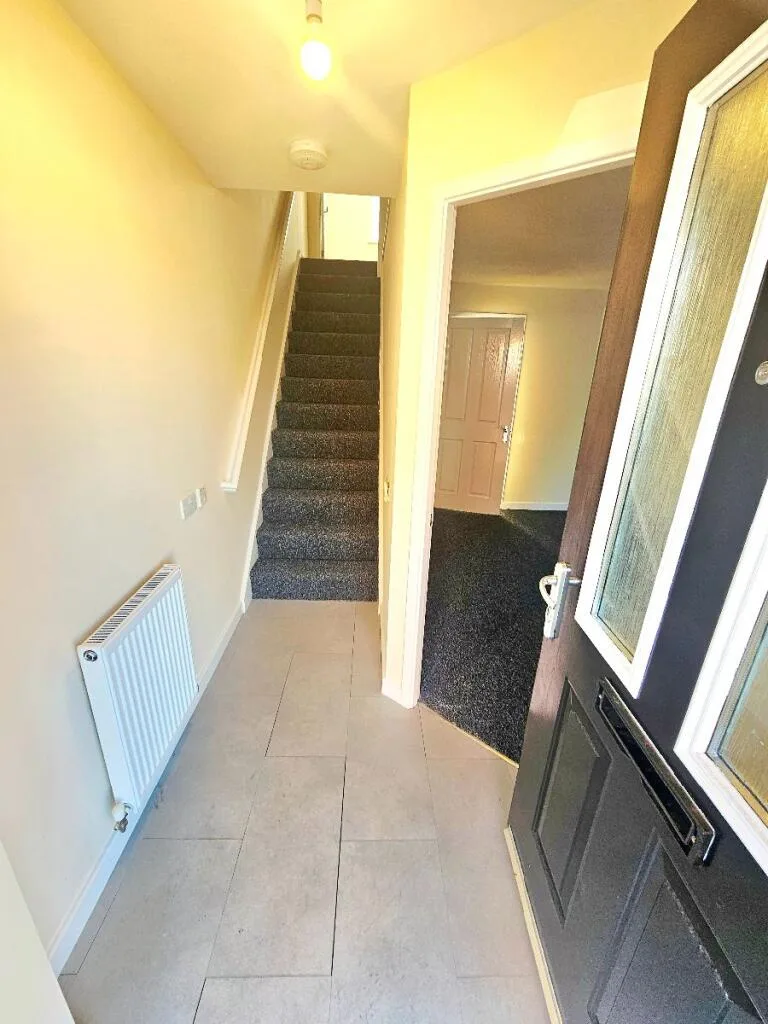 3 bedroom semi-detached house for rent