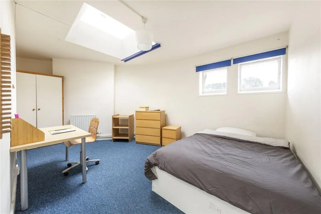 6 bedroom apartment for rent