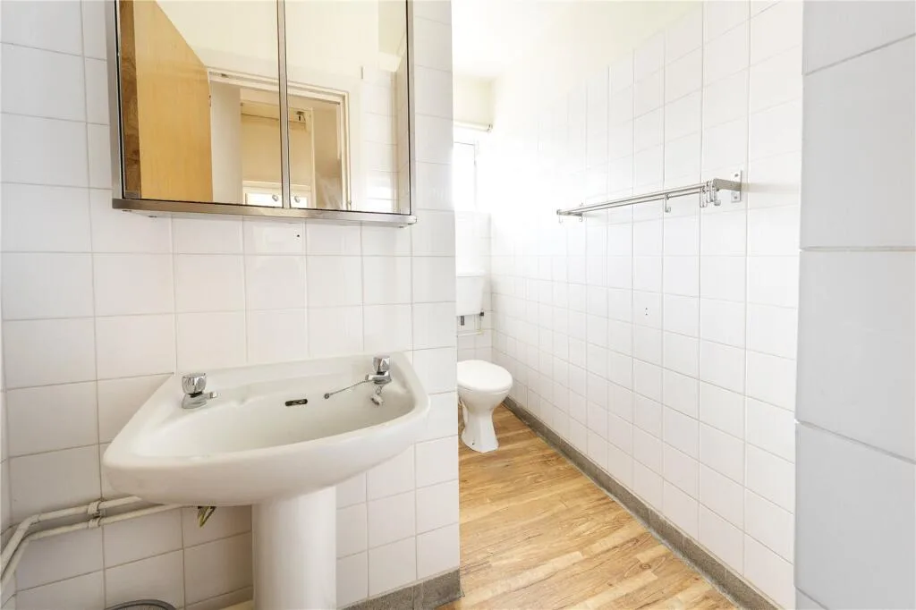 6 bedroom apartment for rent