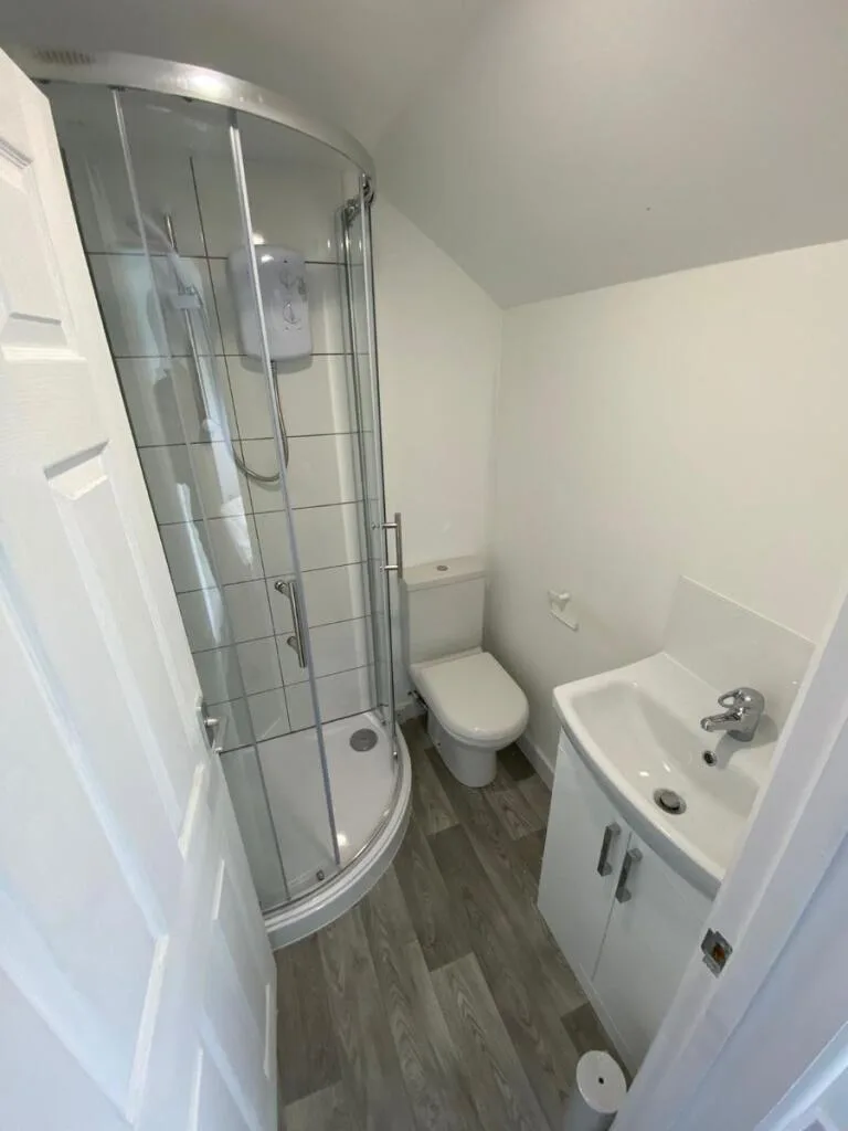 4 bedroom flat for rent