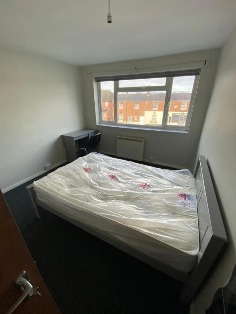4 bedroom flat for rent