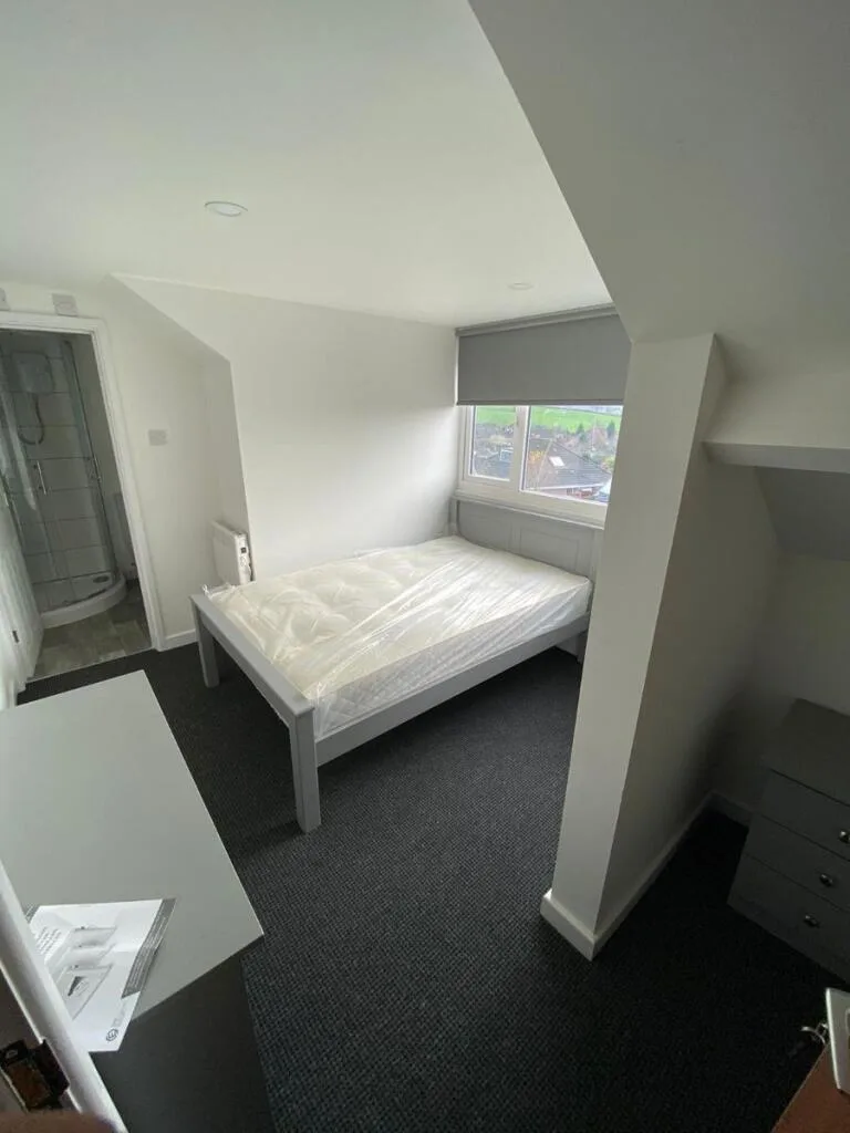 4 bedroom flat for rent