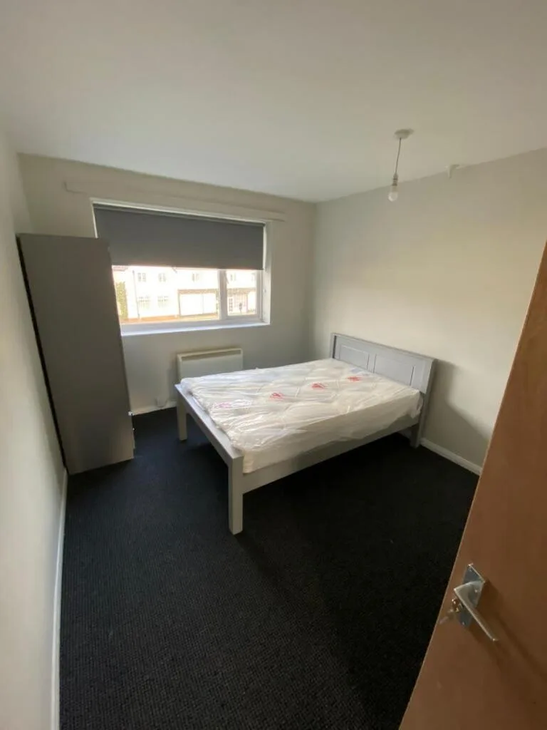4 bedroom flat for rent