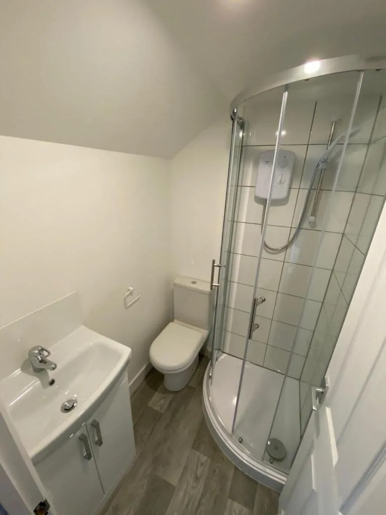 4 bedroom flat for rent