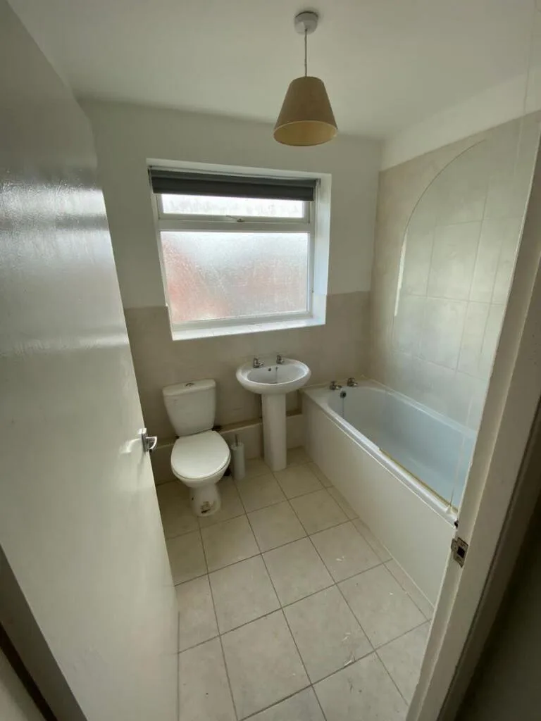 4 bedroom flat for rent