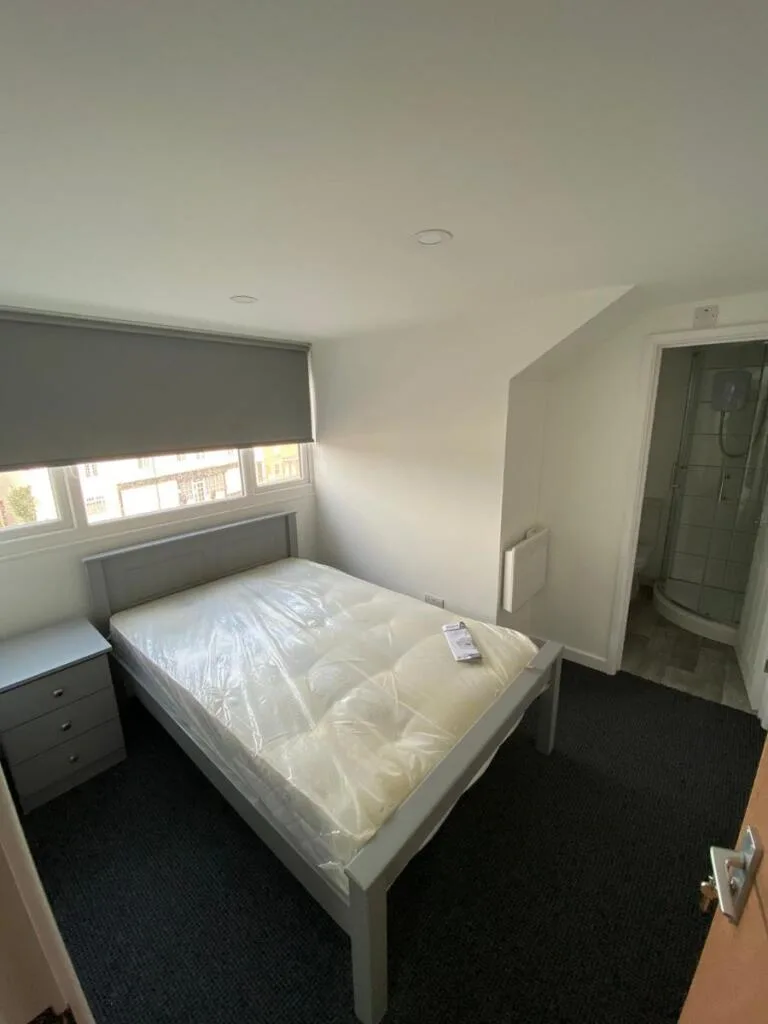 4 bedroom flat for rent