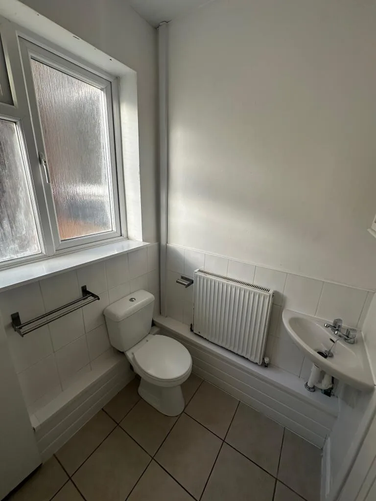 7 bedroom semi-detached house for rent