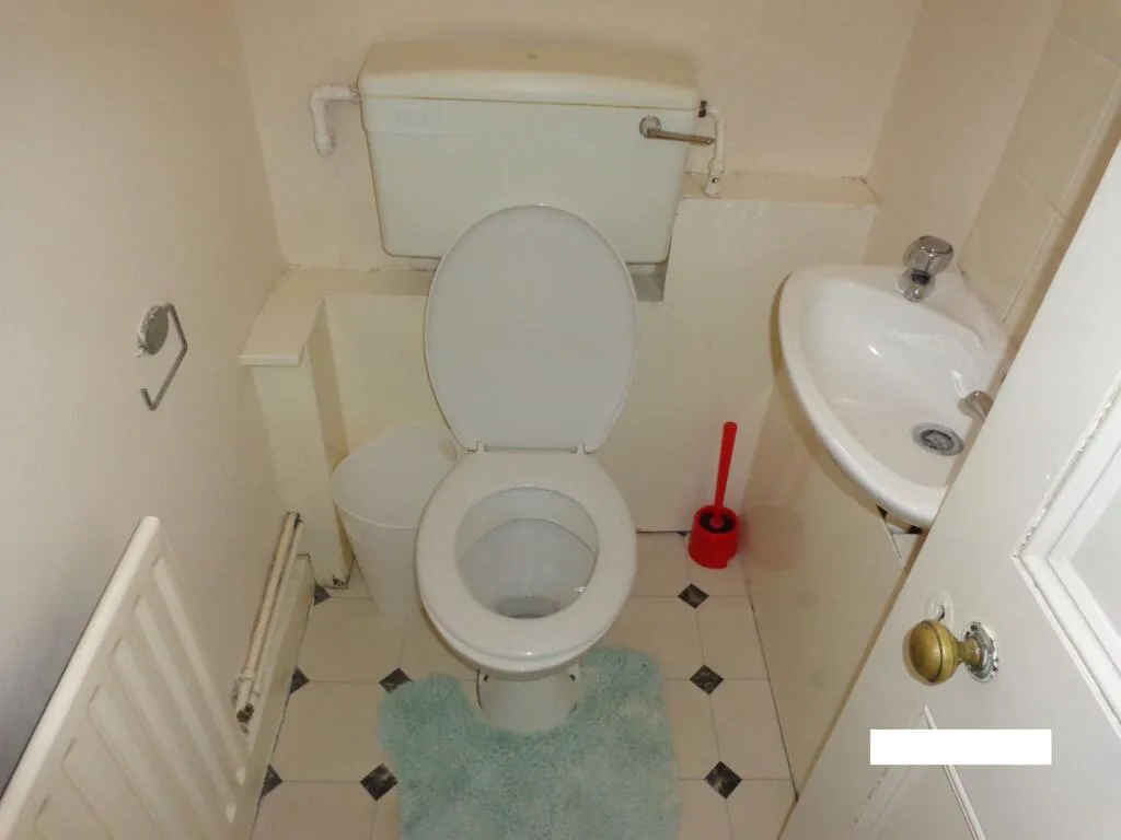 6 bedroom terraced house for rent