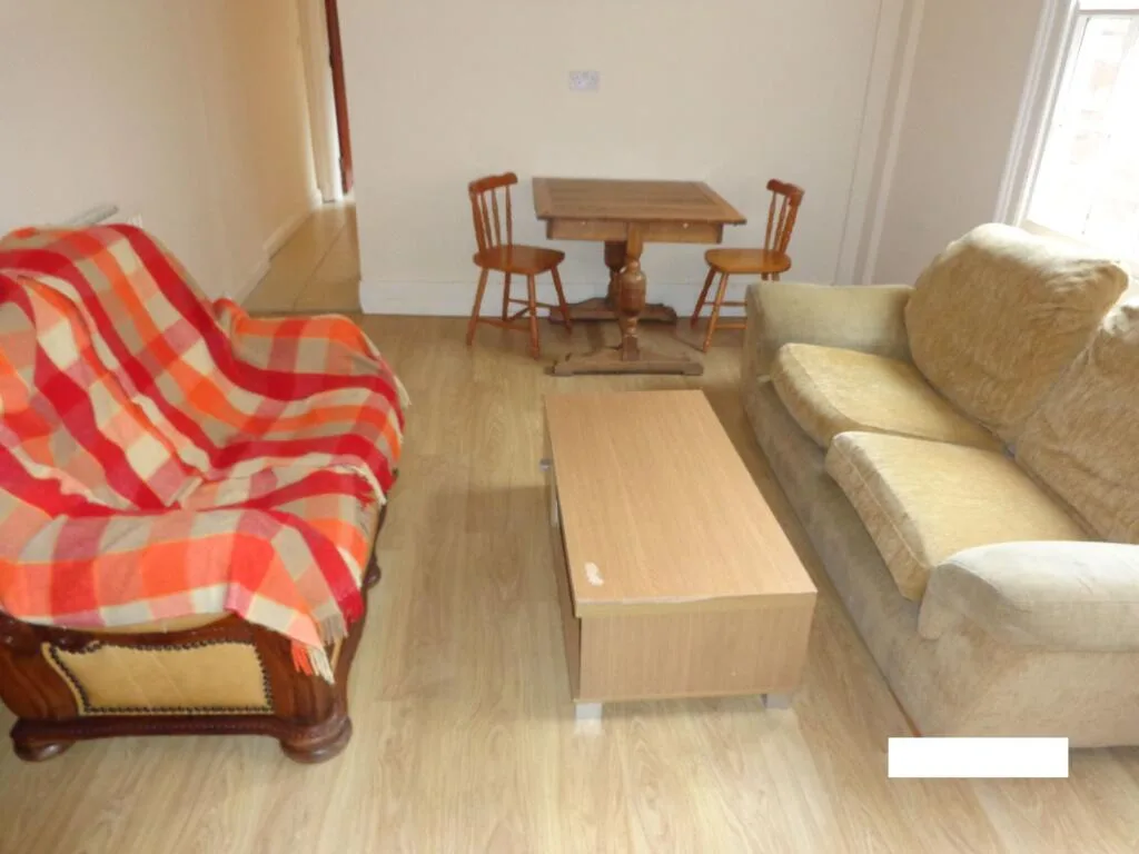 6 bedroom terraced house for rent