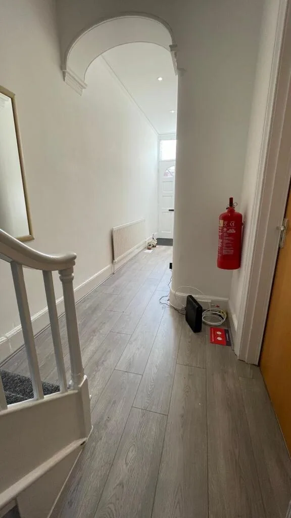 6 bedroom terraced house for rent