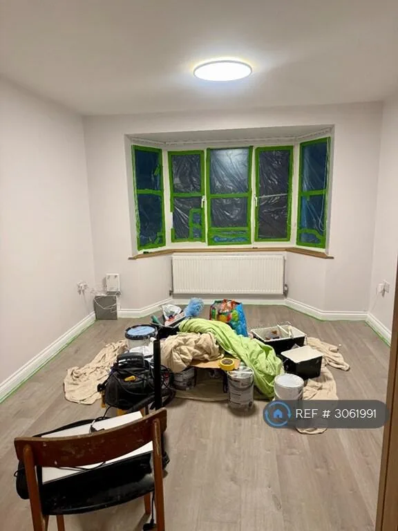 3 bedroom semi-detached house for rent