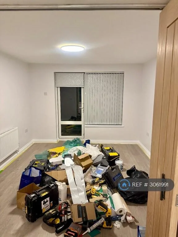 3 bedroom semi-detached house for rent