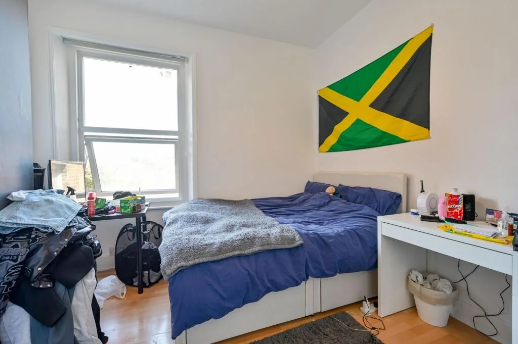 3 bedroom maisonette for rent