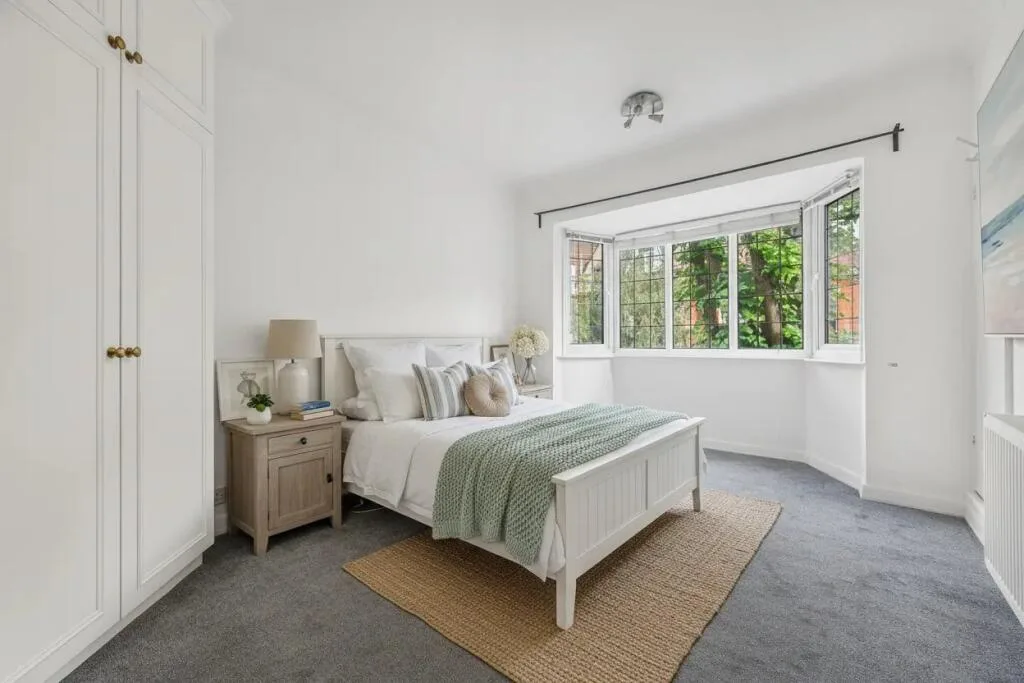 2 bedroom maisonette for rent
