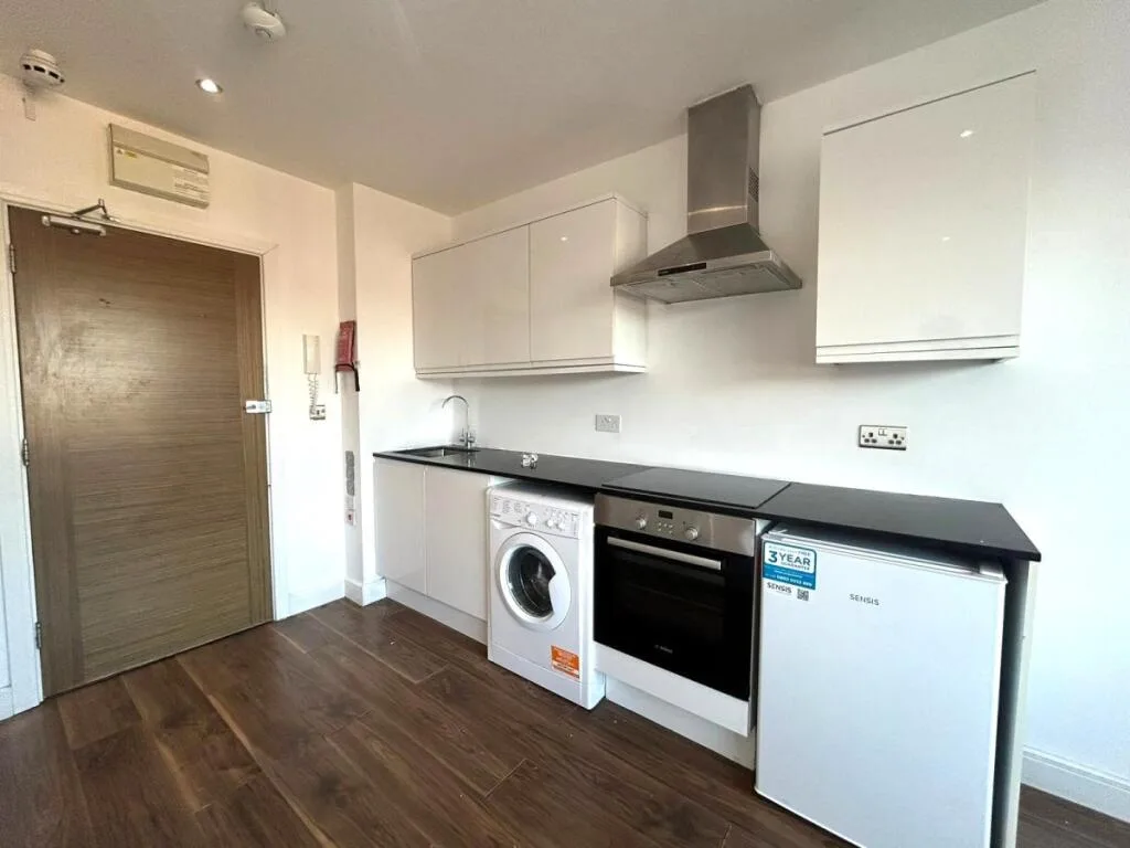 Studio flat for rent
