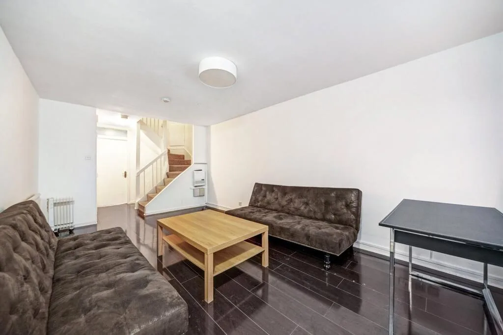 4 bedroom terraced house for rent