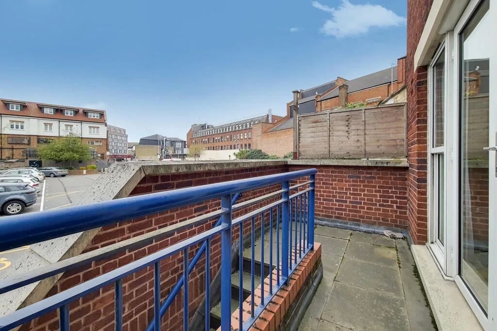 Studio flat for rent