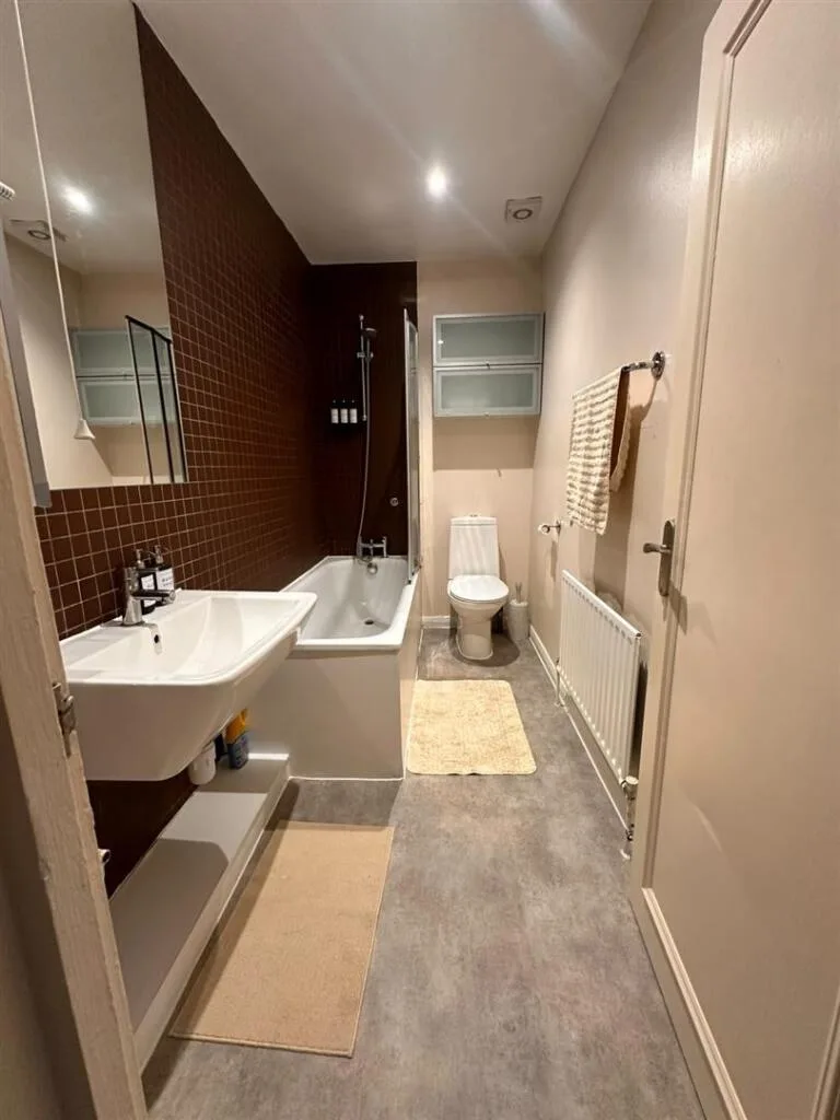2 bedroom flat for rent