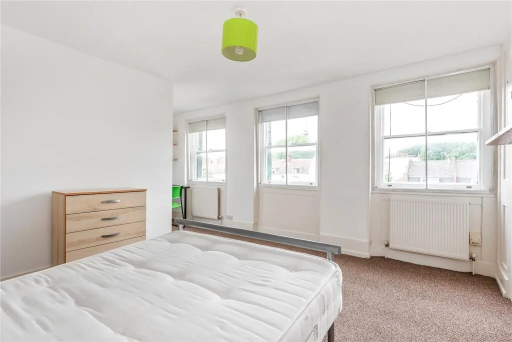 3 bedroom maisonette for rent