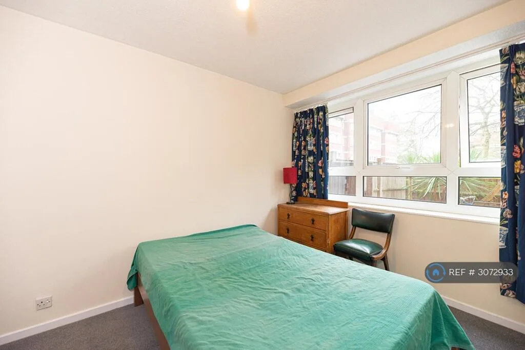 3 bedroom maisonette for rent