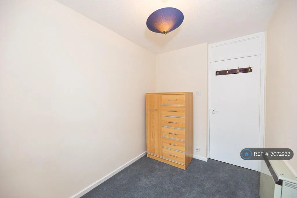 3 bedroom maisonette for rent