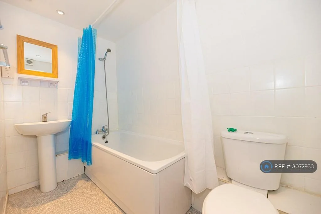 3 bedroom maisonette for rent