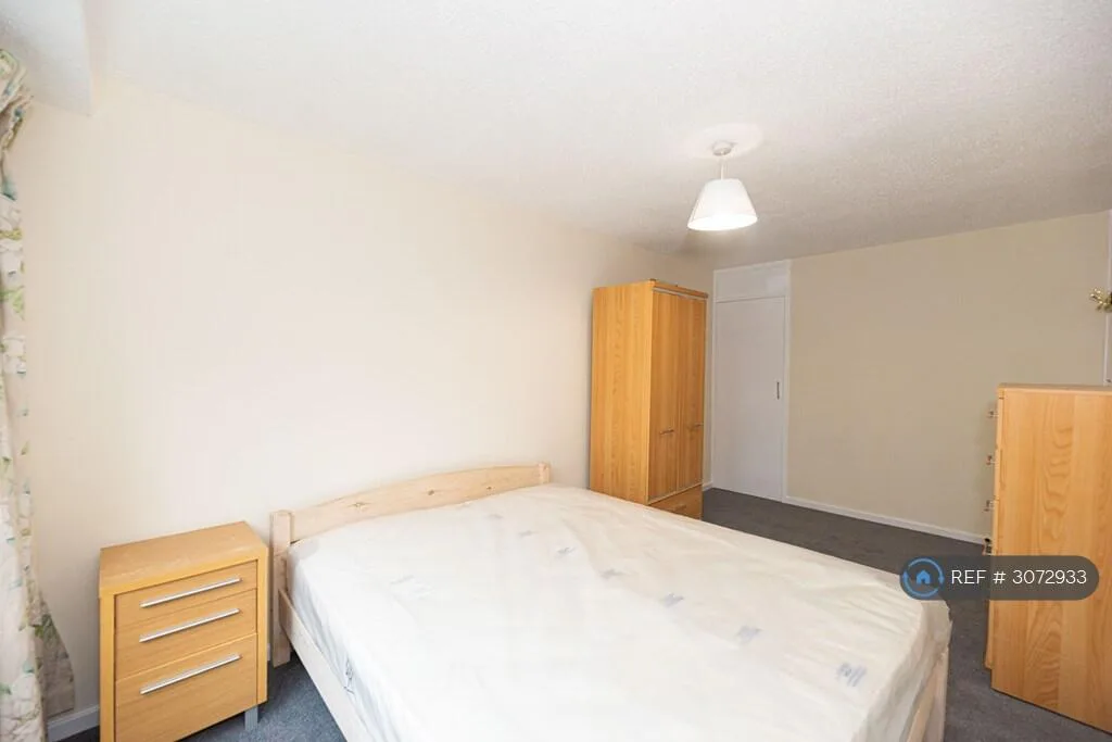 3 bedroom maisonette for rent