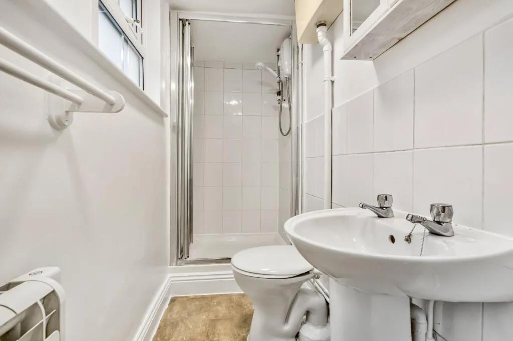 1 bedroom bungalow for rent