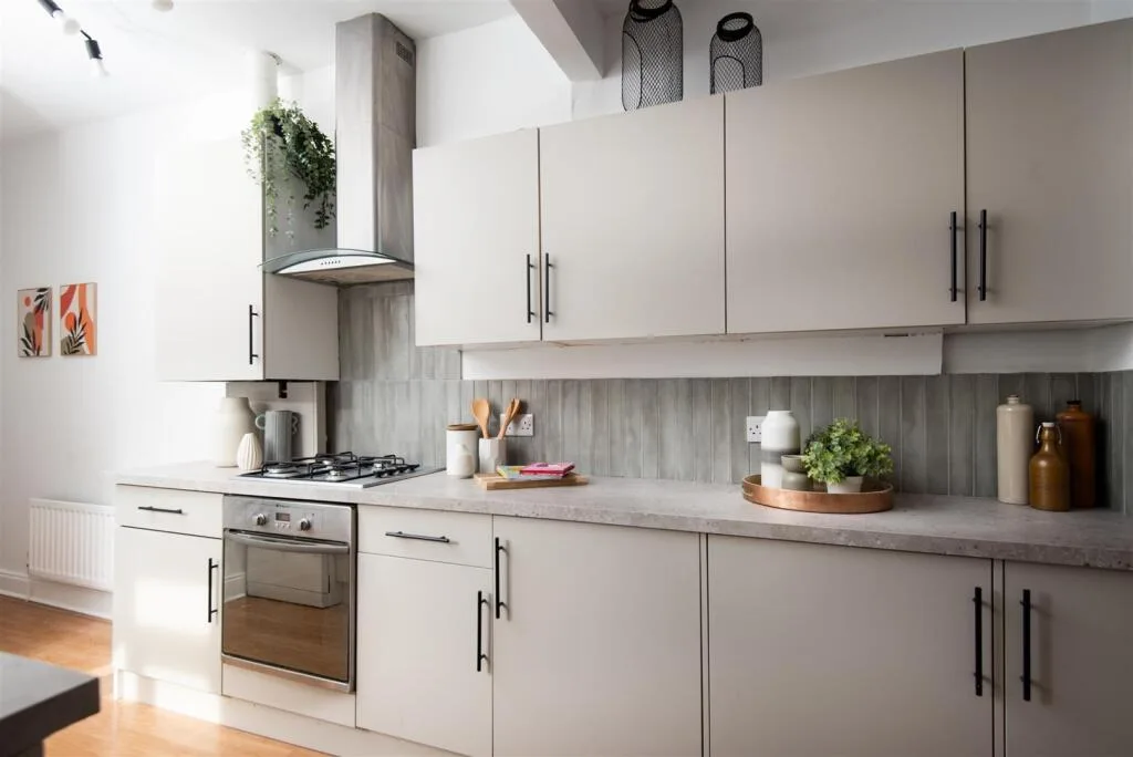 3 bedroom flat for rent