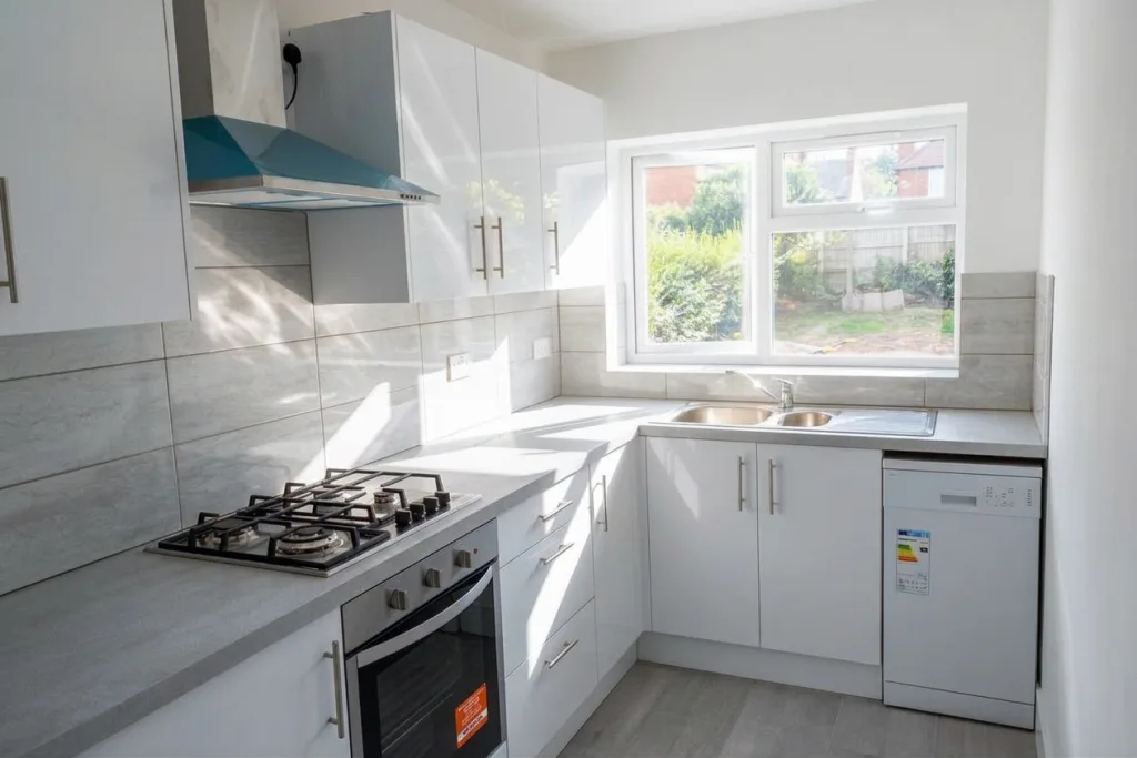 6 bedroom house for rent