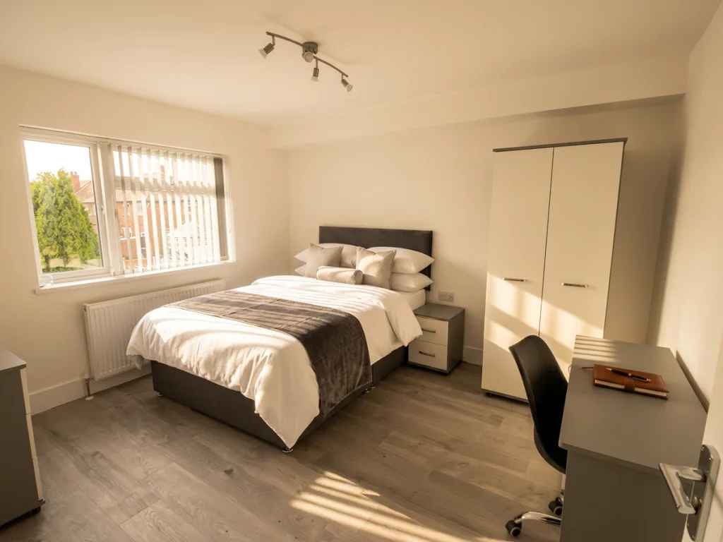 6 bedroom house for rent