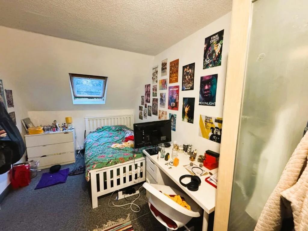 5 bedroom detached house for rent