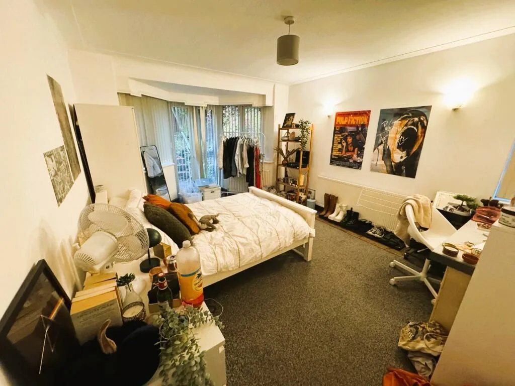 5 bedroom detached house for rent
