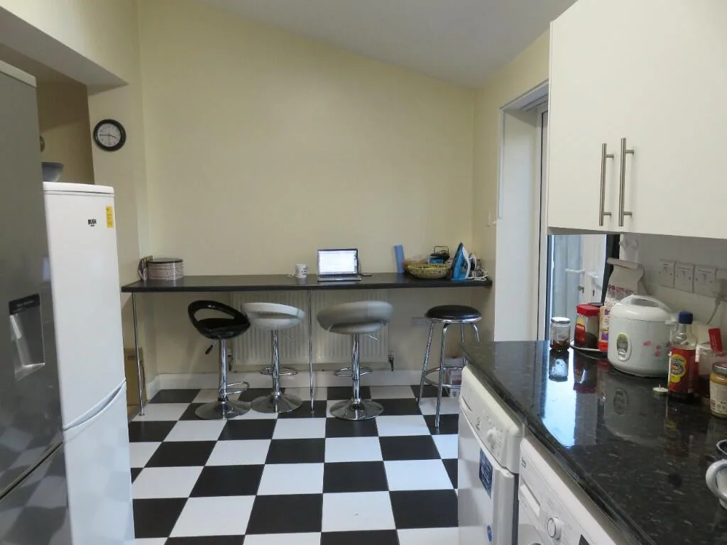 4 bedroom terraced house for rent