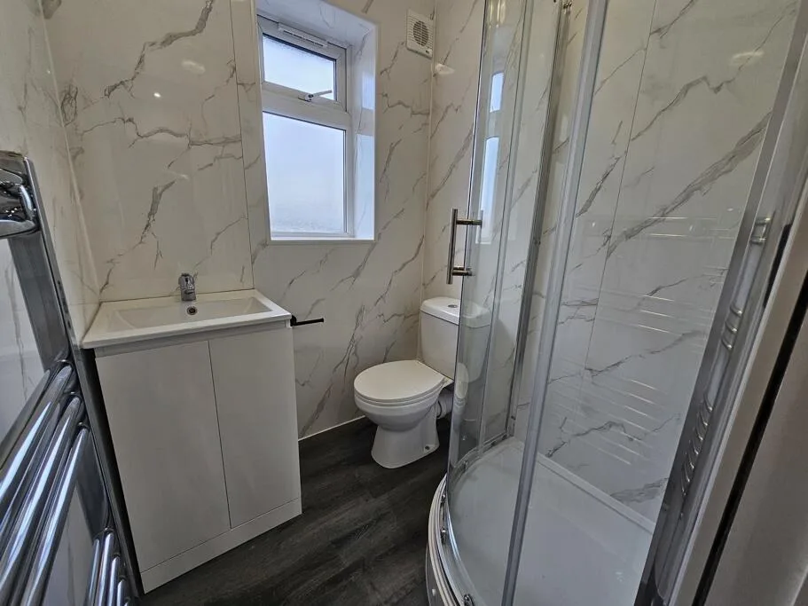 2 bedroom house for rent
