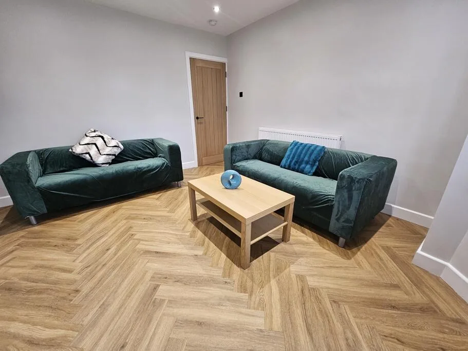 2 bedroom house for rent