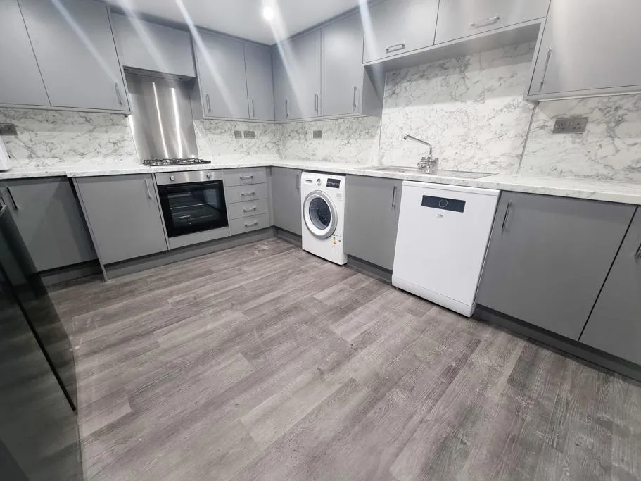 7 bedroom house for rent
