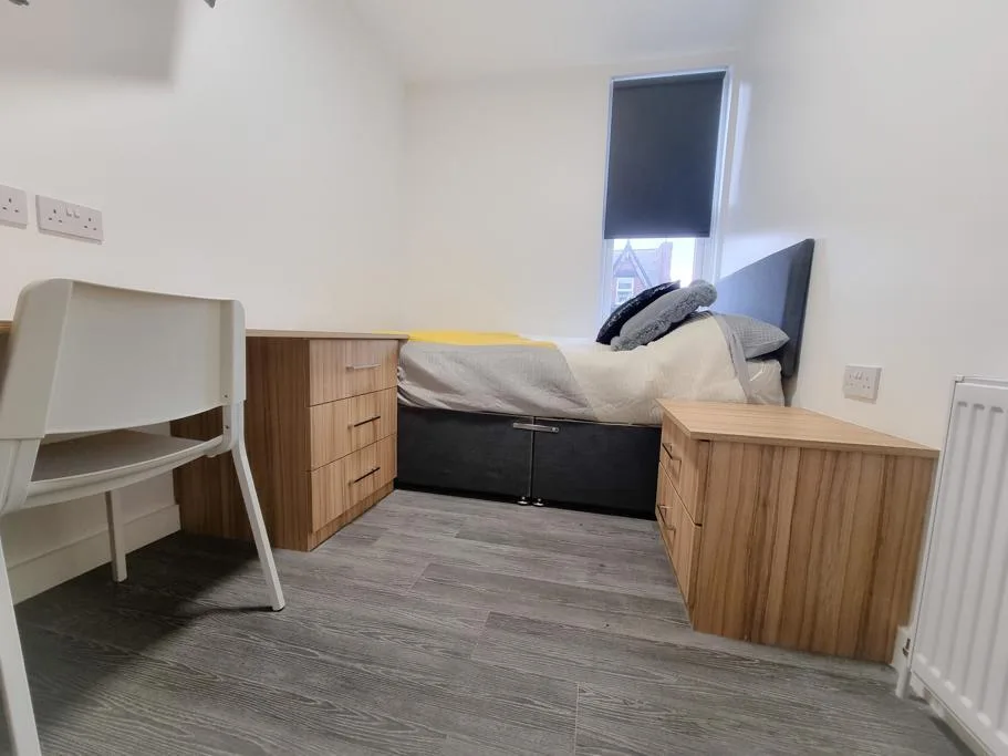 7 bedroom house for rent