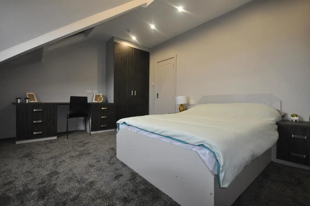 7 bedroom house for rent