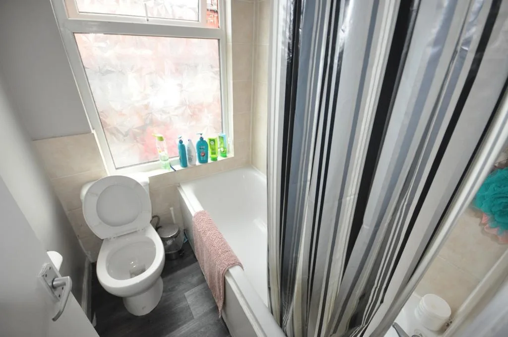 5 bedroom house for rent