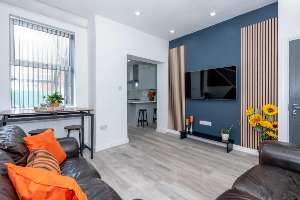 5 bedroom terraced house for rent