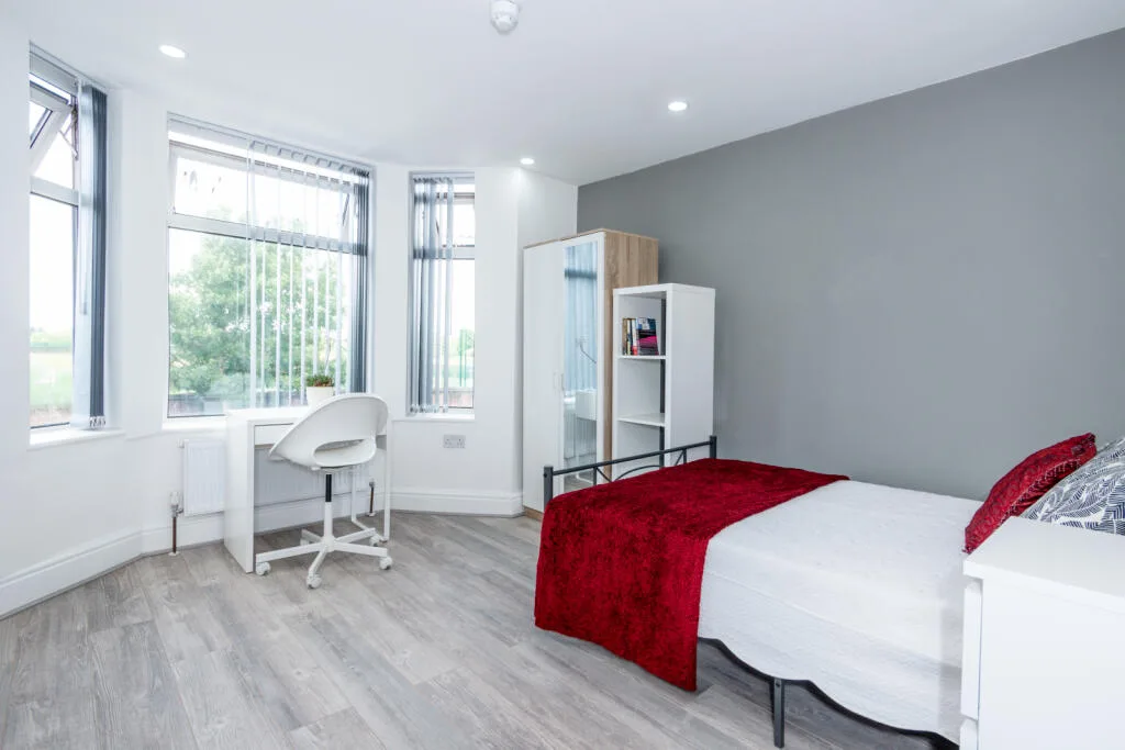 5 bedroom terraced house for rent