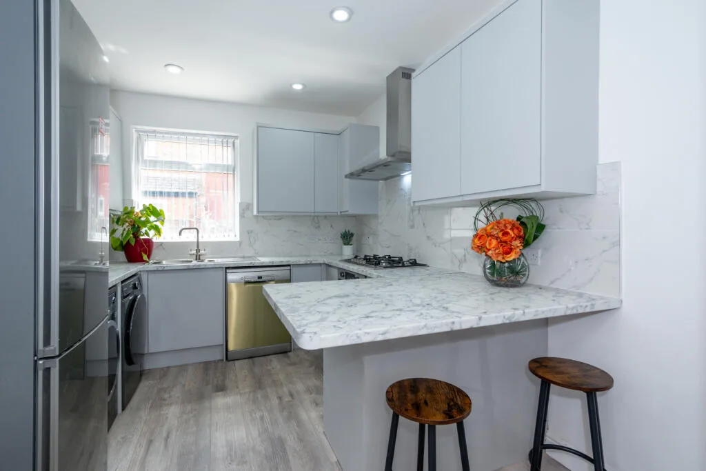 5 bedroom terraced house for rent