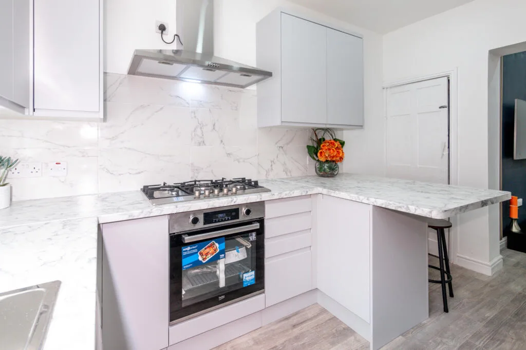 5 bedroom terraced house for rent