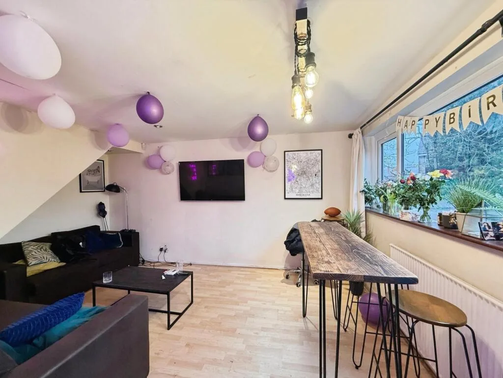 6 bedroom terraced house for rent