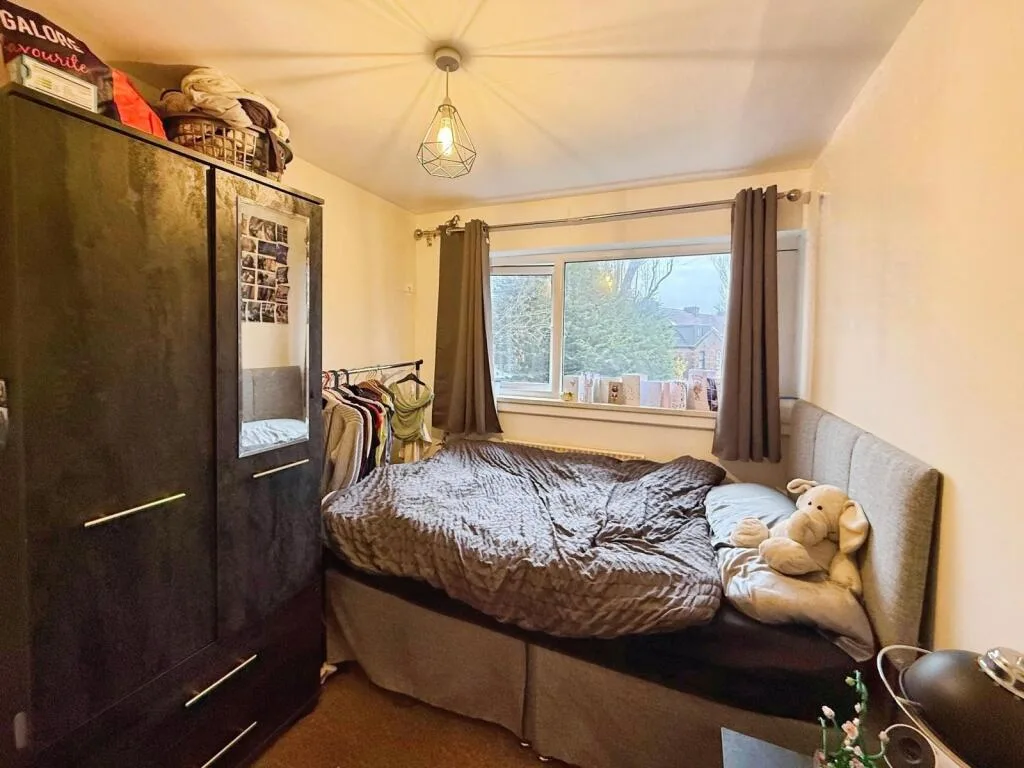 6 bedroom terraced house for rent